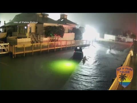 Good Samaritans come to rescue after rideshare driver mistakenly drives into flooded creek