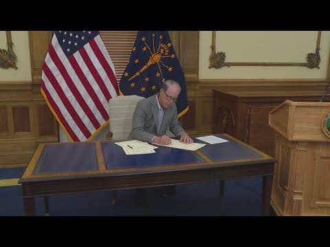 Gov. Mike Braun signs executive orders focused on unemployment