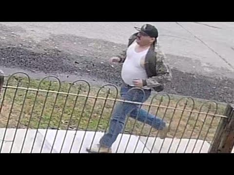 Police looking for man accused of inappropriately touching 7-year-old girl in Heights area