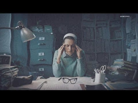 Tips for coping with the pain of a migraine headache