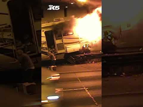 RAW: Man escapes from large Seattle motorhome fire inside I-90 tunnel