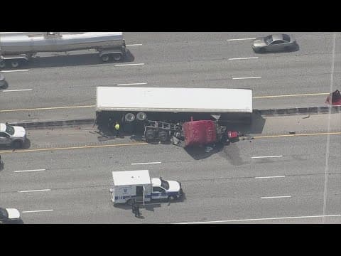 East Freeway shut down due to jackknifed big rig heading inbound near Uvalde Street