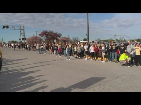 Fans greet Boilermakers on return to West Lafayette