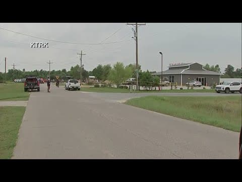 Texas police search for man accused of shooting six people in a bar