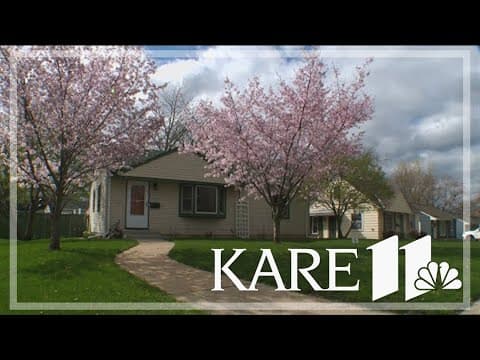 Mortgage rates back over 7% for first time since November