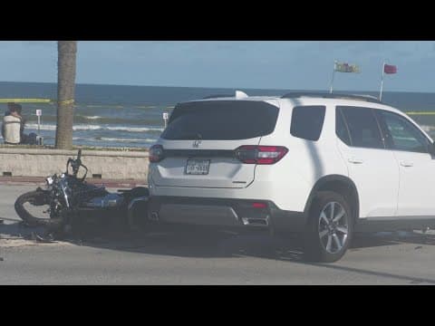 Motorcyclist dies after colliding with vehicle along Seawall Boulevard in Galveston