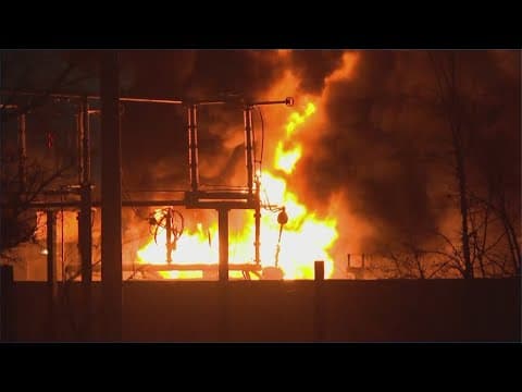 Crews respond to large fire at electrical substation in north Fort Worth, officials say