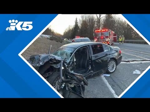 People involved in head-on crash on SR 522 sustain serious injuries