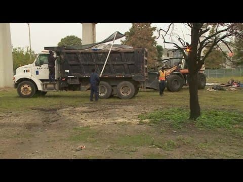City clearing out Tchoupitoulas Street homeless encampment
