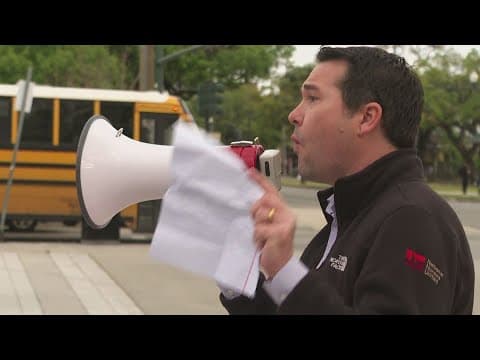 Nurses rally outside UMC as union bargaining begins