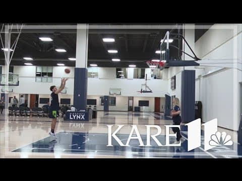 Gabe Kalscheur works out for the Wolves