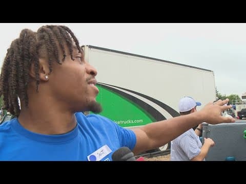 Colts players help build new playground at IPS school