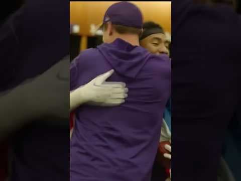 Vikings celebrate upset against 49ers