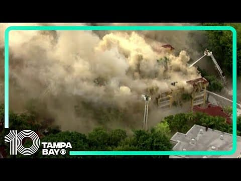 Massive fire at Miami apartment complex