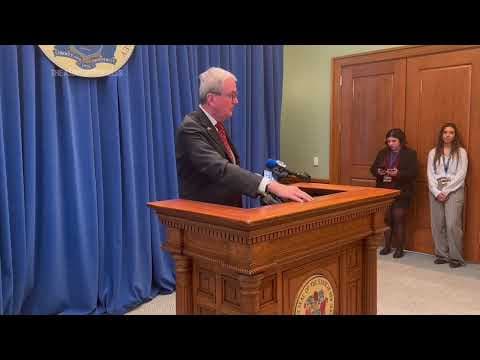 Drone detectors in New Jersey have found no evidence of wrongdoing, governor says