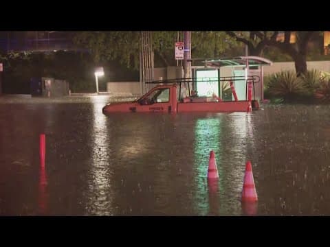 Multiple cars submerged, people rescued in flooded intersections throughout San Diego