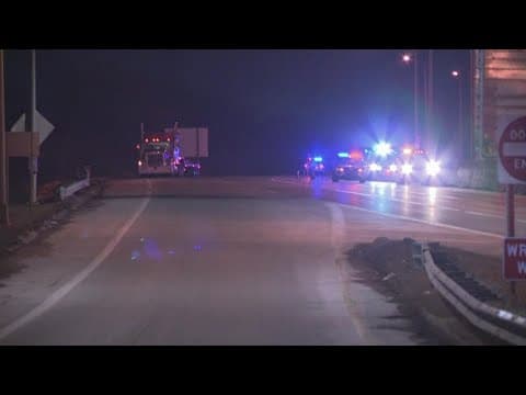 Police: Deadly crash reported on I-71 in Columbus