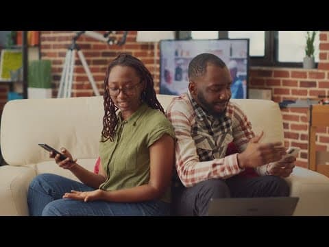 Gaslighting and projection: How to identify it in a relationship