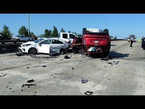 1 dead, 5 hurt in multi-car crash on Interstate 10 in New Orleans