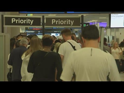 While airports throughout the country saw a rise in gun confiscations, San Diego remained steady