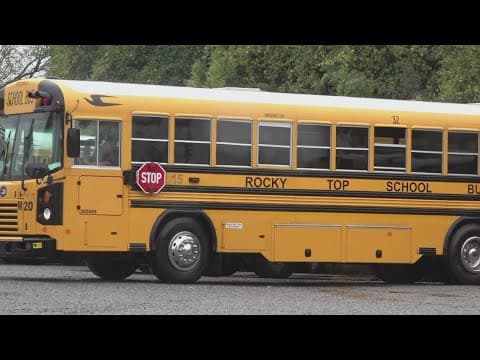 TN lawmakers propose lowering the minimum school bus driver age to 21