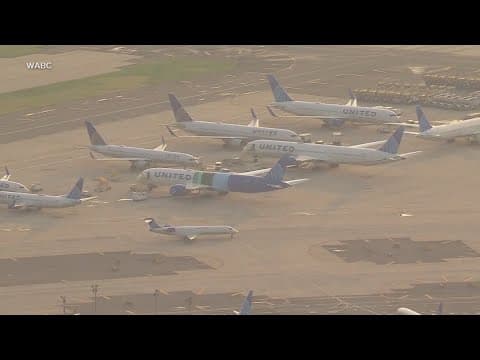 United Airlines flights resume after technical issue