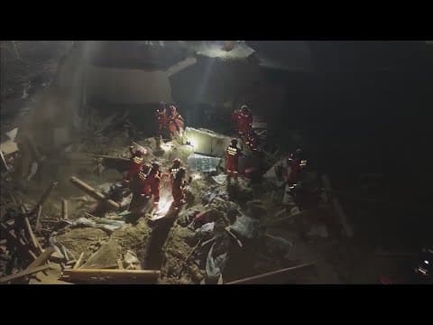 126 dead, hundreds hurt in China earthquake
