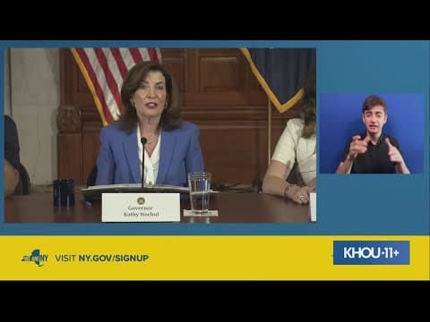 New York Gov. Kathy Holchul joins Texas House Democrats to talk about redistricting fight