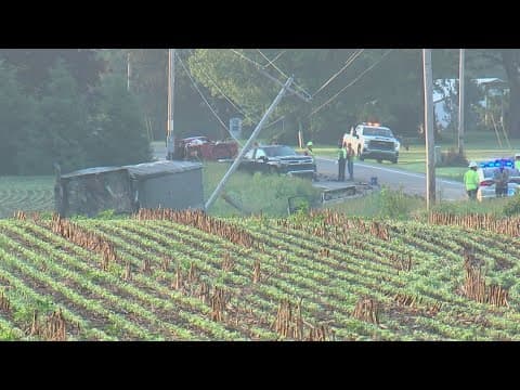 2 truck drivers seriously injured in Delaware County crash involving 4 vehicles