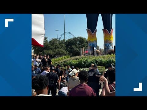 Person injured by spooked police horse at the State Fair of Texas