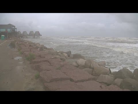Brazoria County beaches closed due to unsafe water conditions as high tides, heavy rainfall expected