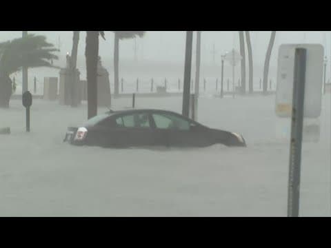 Cars damaged during Hurricane Ian now hitting market