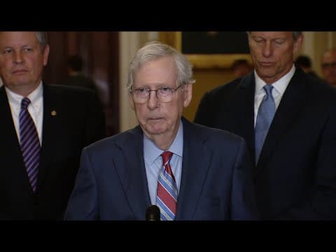 Mitch McConnell frozen during news conference