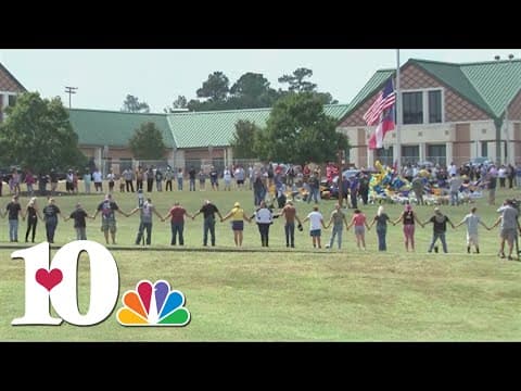 Georgia community comes together after Apalachee High shooting