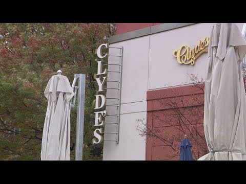 Customer outrage grows as some DC restaurants begin charging customers to pay by credit card