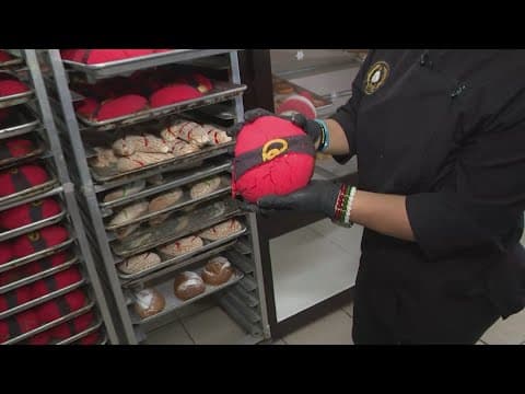 Houston bakery features holiday-themed conchas