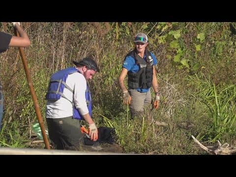 Crews work to help keep Tennessee River clean