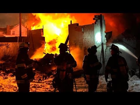 Firefighters battle vacant building fire on Indy's south side