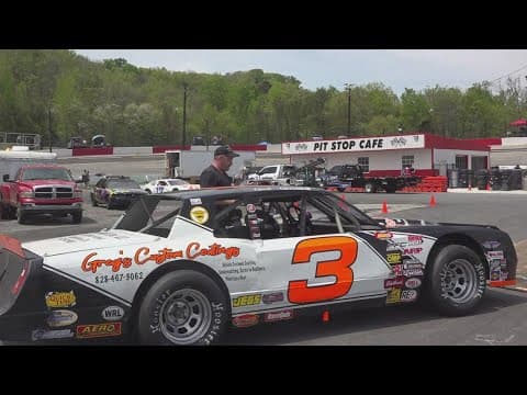 Beloved East Tennessee racetrack reopens, racers take to the track after seven years