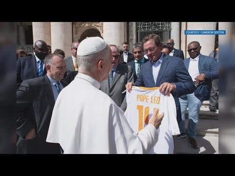 Vol Nation spreads to the Vatican with gift to Pope Leo XIV
