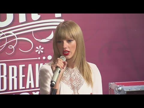 Taylor Swift threatens lawsuit over flight tracking