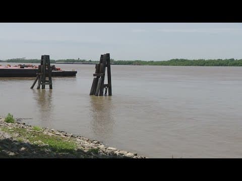 Coast Guard searching for woman in the Mississippi River