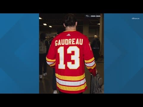 NFL linebacker Alex Singleton honors Gaudreau brothers before Sunday game