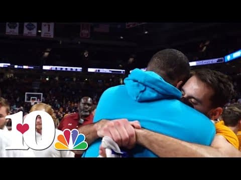 VFL Grant Williams celebrates Vols' SEC regular season title win with Santiago Vescovi