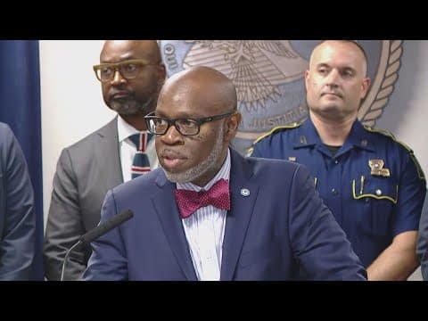 71 illegal guns seized in sting operation and collaboration between federal government and New Orlea