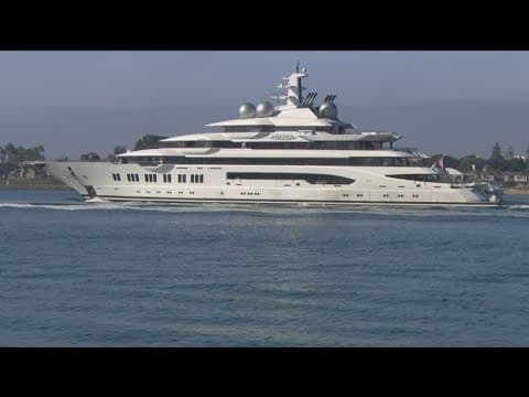 $300 million dollar yacht owned by Russian oligarch arrives in San Diego
