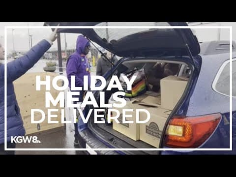 Volunteers deliver holiday meals to 2,500 Portlanders in need