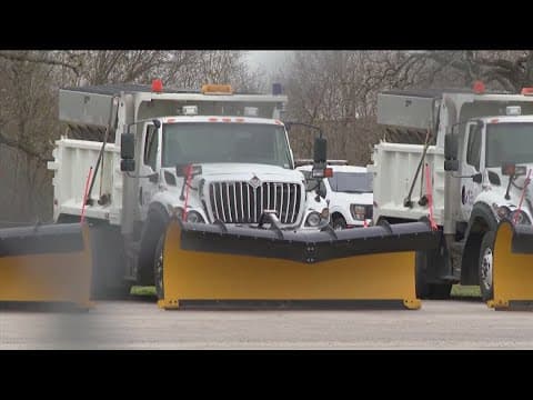 New Orleans hires snow plows from Indiana company