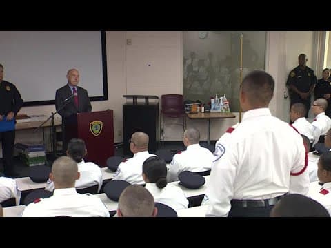 Houston Mayor John Whitmire announces $10,000 pay raise, additional incentives for HPD cadets