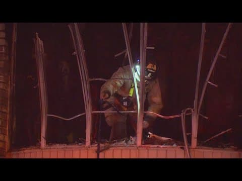 Five people rescued in two-alarm apartment fire near Downtown Fort Worth, officials say